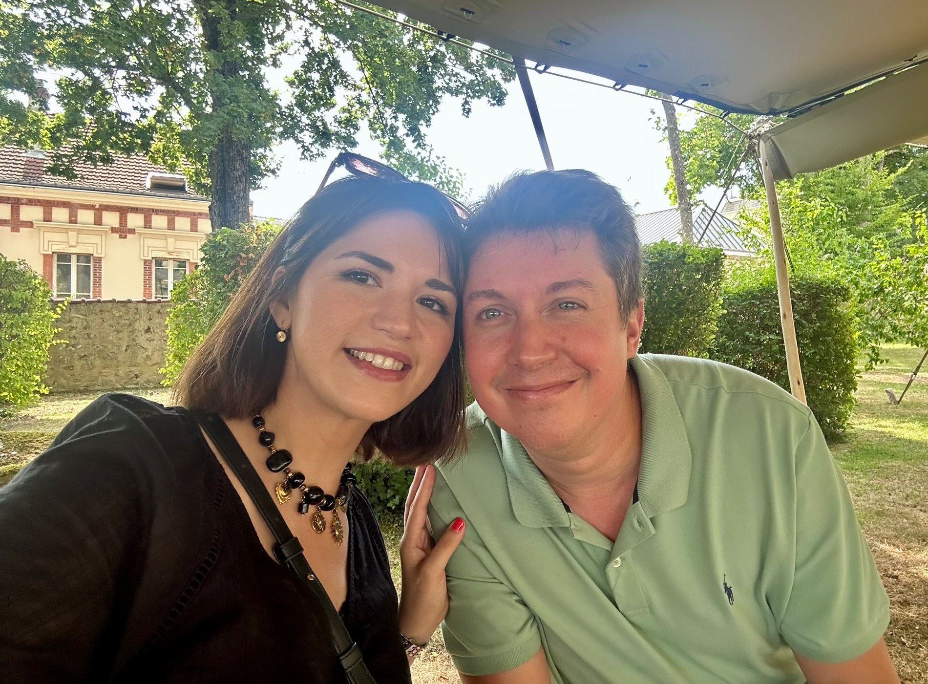 Marta Ribeiro (institutrice) et Denis Huvelle (développeur)