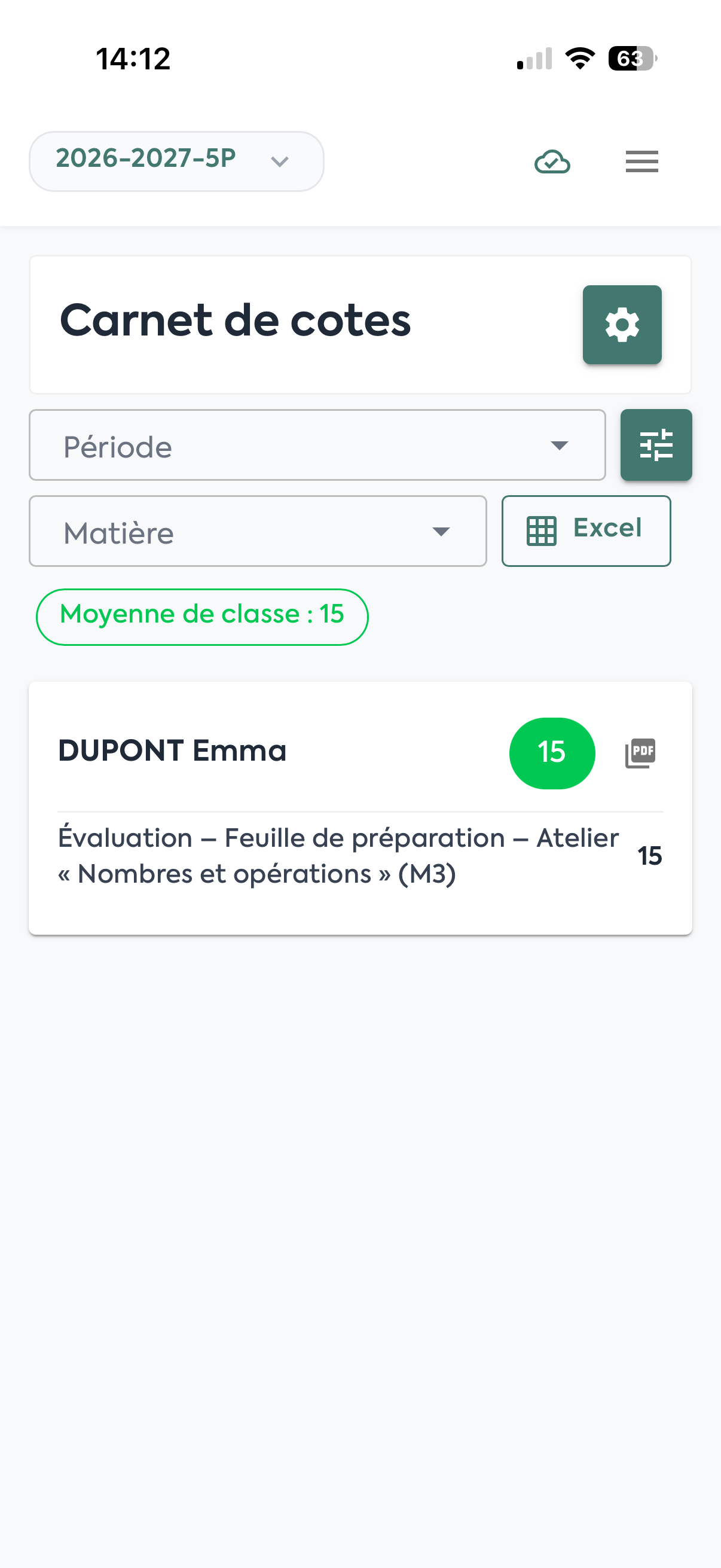 Le carnet de cotes sur smartphone : moyenne de classe, un élève avec sa moyenne et le bouton d’export PDF de son relevé